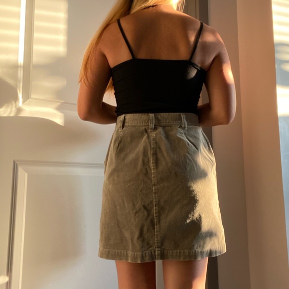 💥SOLD ON DEPOP J. Crew High Waist Corduroy Skirt - Picture 3 of 5